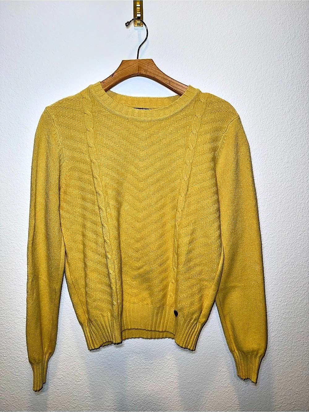 Mio Mito Mustard Yellow Cable Knit Sweater